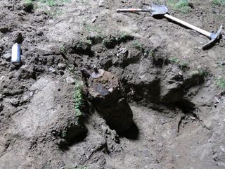 nalezená letecká puma FAB100M.jpg